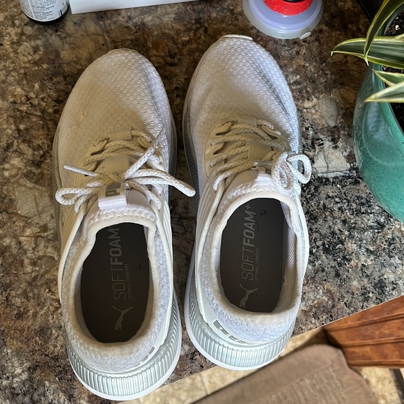 Puma soft foam running shoes - Picture 2 of 3